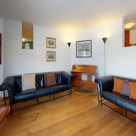 Apartment Cristolais